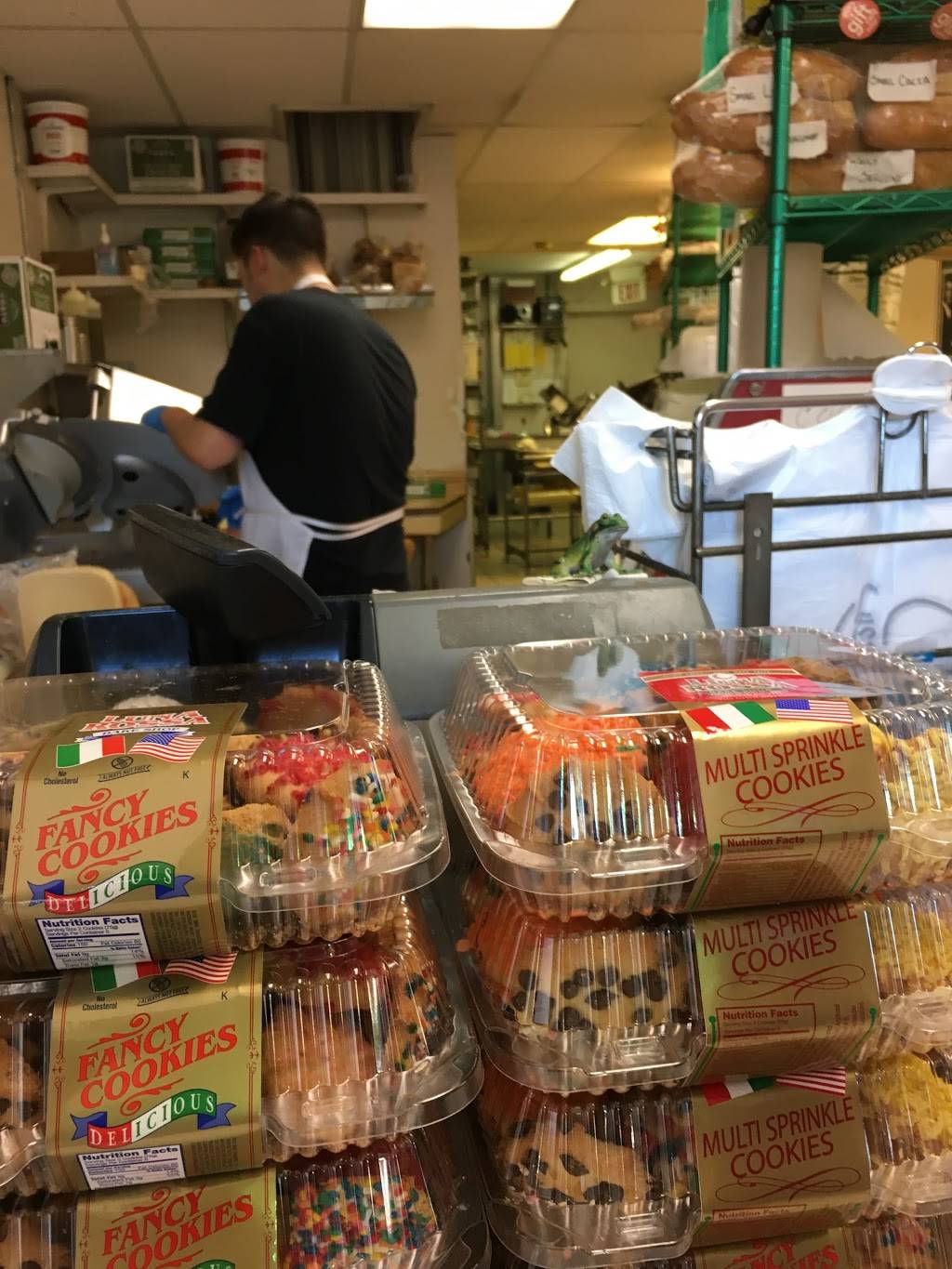 Cut Above Deli | meal takeaway | 3523 West Chester Pike, Newtown Square, PA 19073, USA | 6103534543 OR +1 610-353-4543