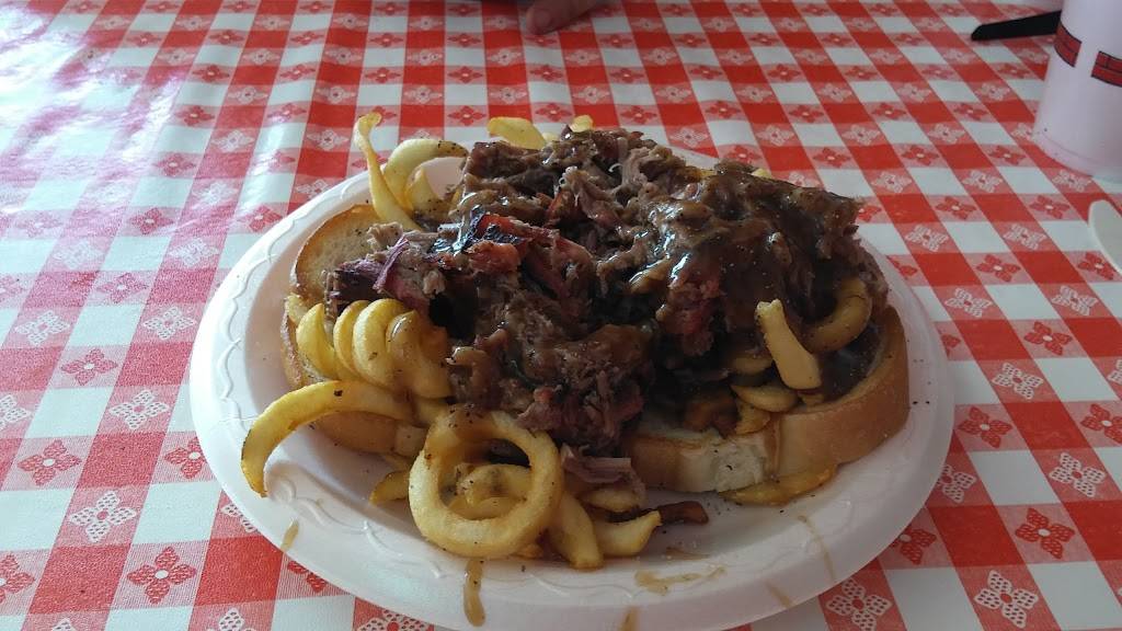 Hog Wild Pit Bar-B-Q | restaurant | 630 E 47th St S, Wichita, KS 67216, USA | 3165227636 OR +1 316-522-7636