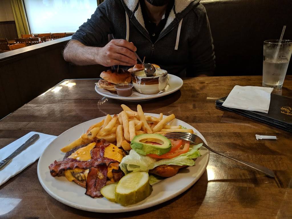 Mahwah Bar & Grill | restaurant | 2 Island Rd, Mahwah, NJ 07430, USA | 2015298056 OR +1 201-529-8056