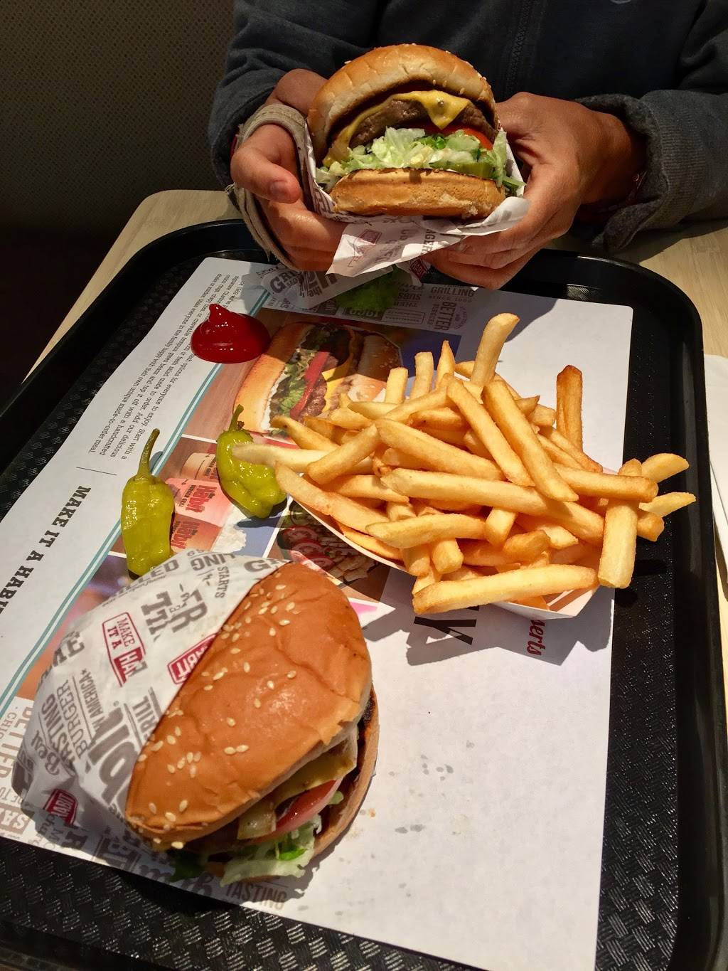 The Habit Burger Grill | restaurant | 3900 California Ave a1, Bakersfield, CA 93309, USA | 6613222356 OR +1 661-322-2356