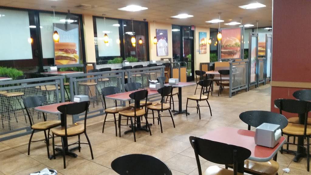 Jack in the Box | restaurant | 1050 W E El Norte Pkwy, Escondido, CA 92026, USA | 7602332070 OR +1 760-233-2070