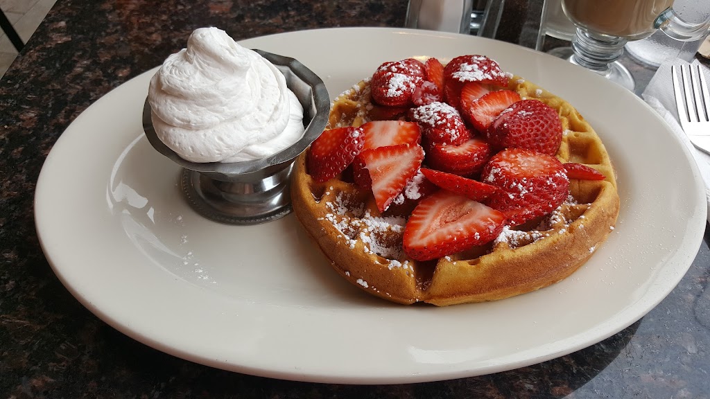 Pasticceria Rocco | bakery | 9402 4th Ave, Brooklyn, NY 11209, USA | 7187452590 OR +1 718-745-2590