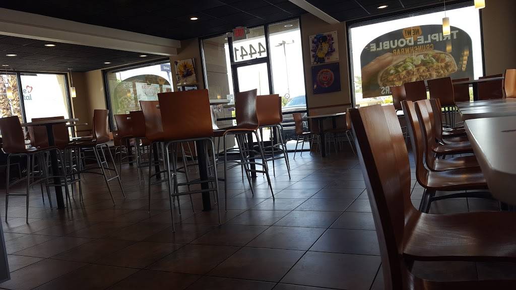 Taco Bell | meal takeaway | 4441 N Rancho Dr, Las Vegas, NV 89130, USA | 7026454169 OR +1 702-645-4169