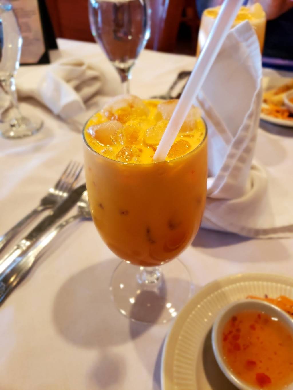 Red Lotus | restaurant | 227 Main St, New Rochelle, NY 10801, USA | 9145760444 OR +1 914-576-0444