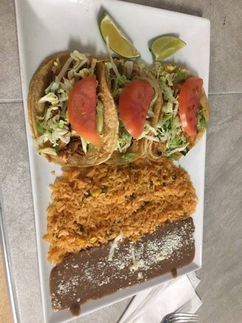 Campesino Restaurant | restaurant | 3207-09 W Lawrence Ave, Chicago, IL 60625, USA | 8722085351 OR +1 872-208-5351