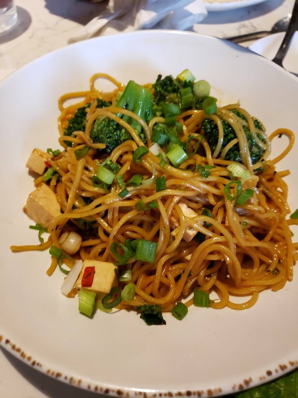 Social Monk | restaurant | 4000 Thousand Oaks Blvd Spc C1, Westlake Village, CA 91362, USA | 8053708290 OR +1 805-370-8290