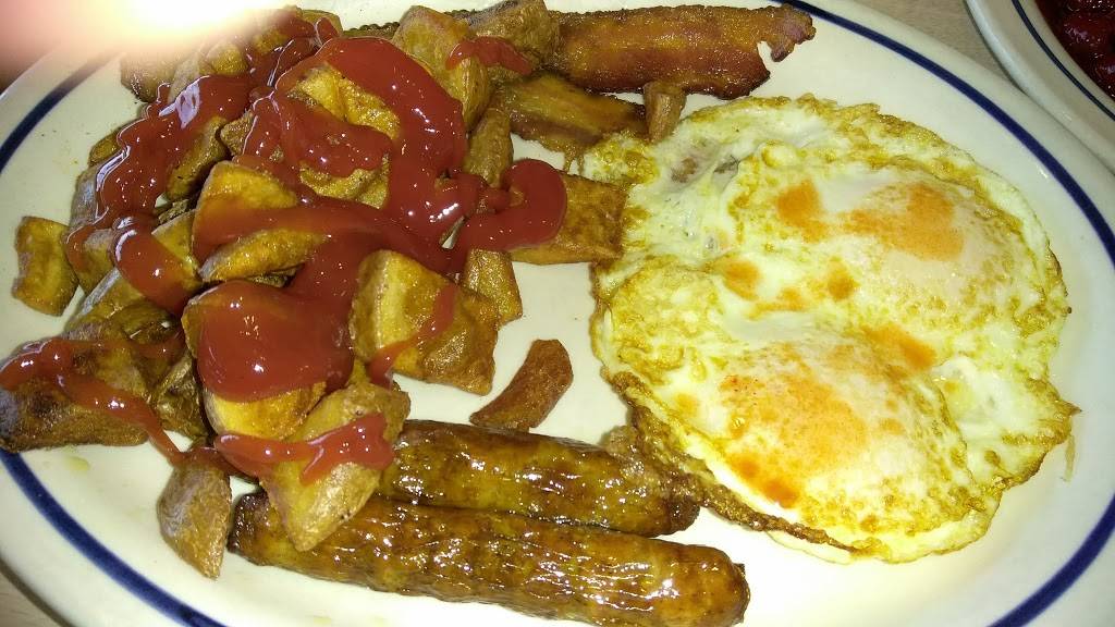 IHOP | bakery | 114 Plaza Dr, Vallejo, CA 94591, USA | 7076421566 OR +1 707-642-1566