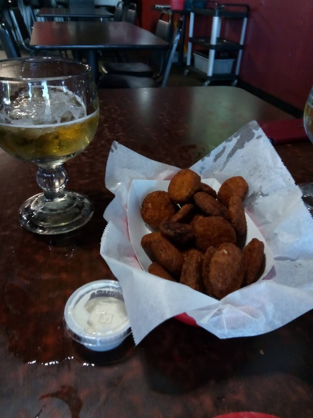 Schooners Burgers N Beer | restaurant | 1280 E Washington St # 4, Colton, CA 92324, USA | 9097775049 OR +1 909-777-5049