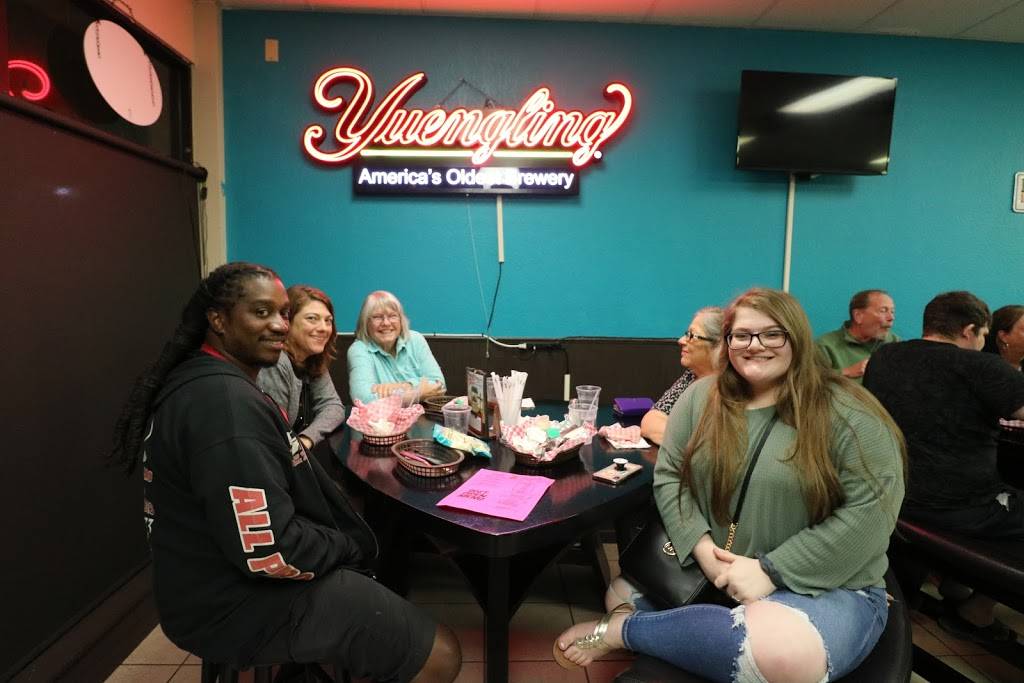 Papa Pineapples Restaurant Ocala | restaurant | 3233 SE Maricamp Rd #605, Ocala, FL 34471, USA | 3524215466 OR +1 352-421-5466