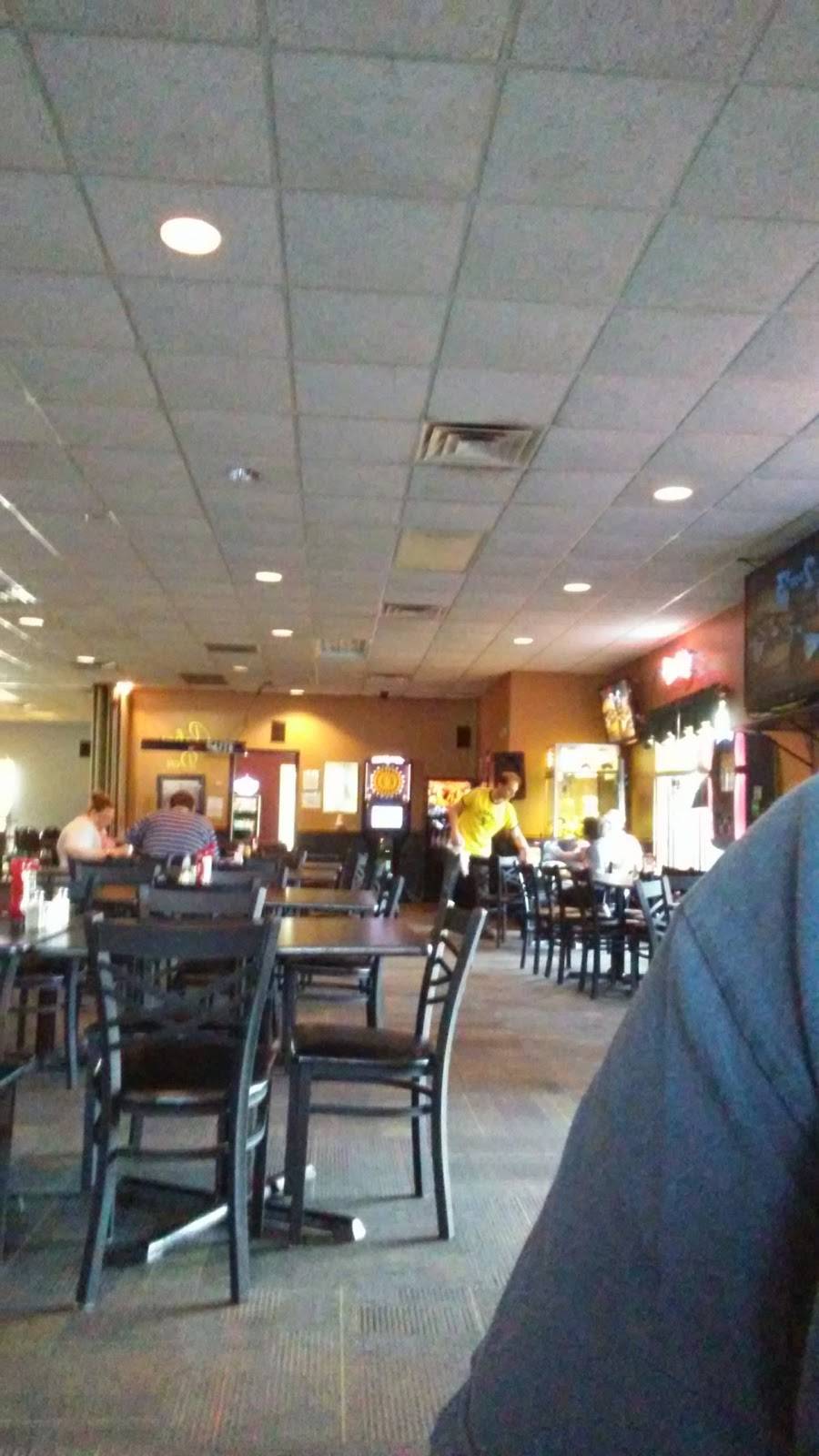 Caseys Pub | restaurant | 2200 Meadowbrook Rd, Springfield, IL 62711, USA | 2172417101 OR +1 217-241-7101