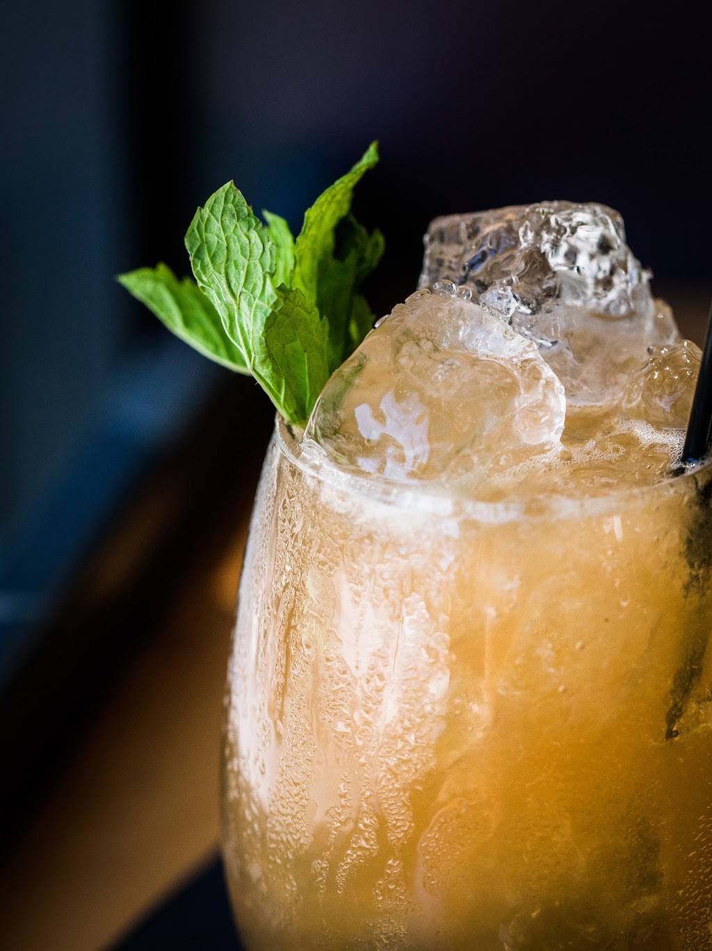 Orbit Room | restaurant | 1900 Market St, San Francisco, CA 94102, USA | 4159326655 OR +1 415-932-6655