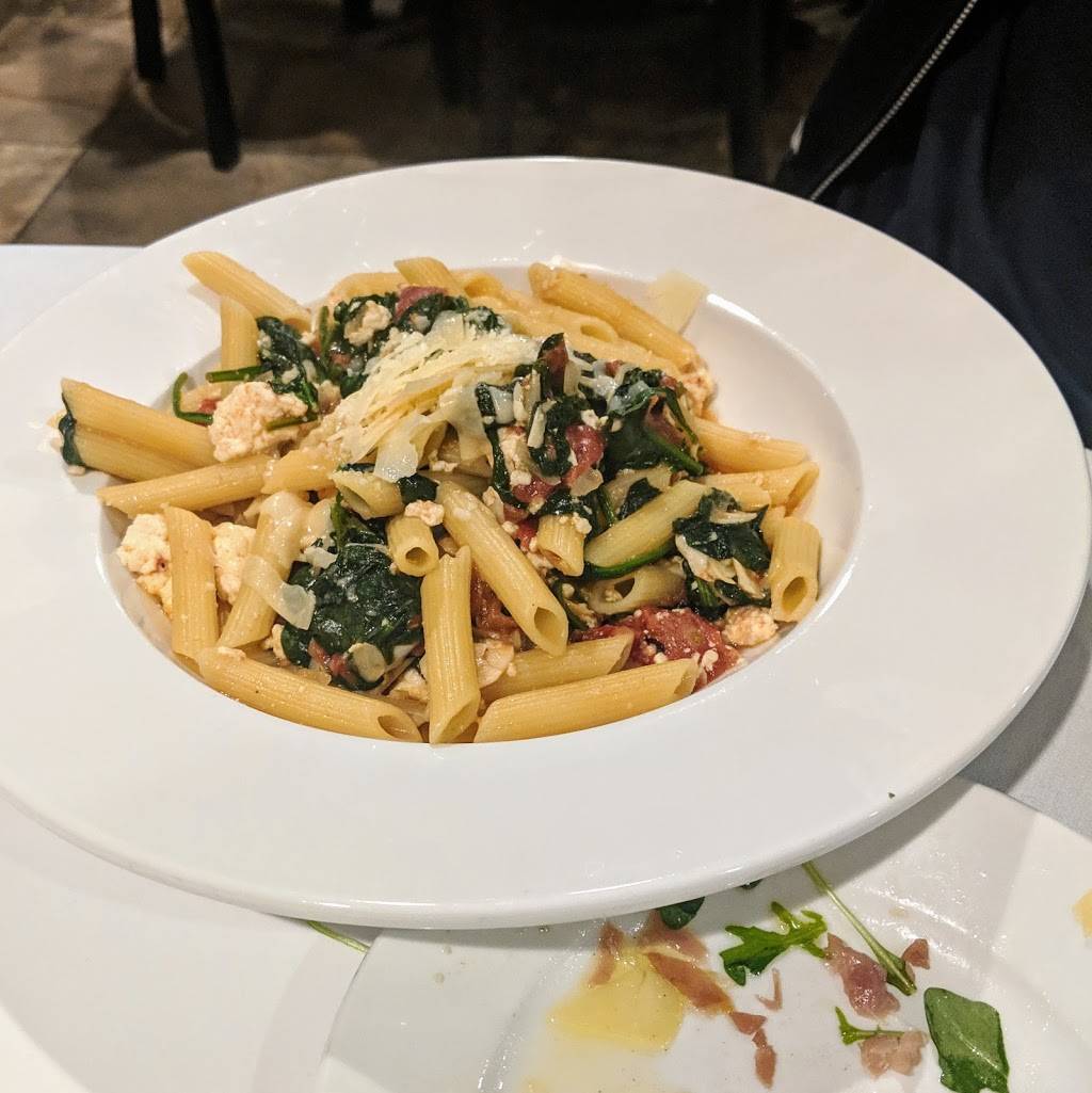 RoccoVinos Italian Restaurant | restaurant | 1085 E Nerge Rd, Elk Grove Village, IL 60007, USA | 8475242411 OR +1 847-524-2411