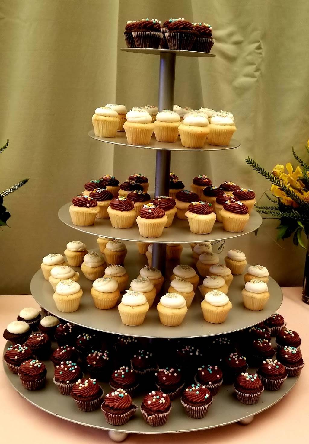 The Courthouse 2021 | restaurant | 2021 Broadway, Redwood City, CA 94063, USA | 6503677974 OR +1 650-367-7974