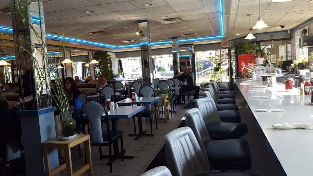 Englewood Diner | restaurant | 54 Engle St, Englewood, NJ 07631, USA | 2015698855 OR +1 201-569-8855