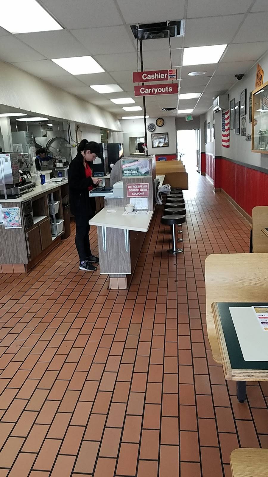 George Webb Restaurant | restaurant | w63n151 Washington Ave, Cedarburg, WI 53012, USA | 2623753626 OR +1 262-375-3626