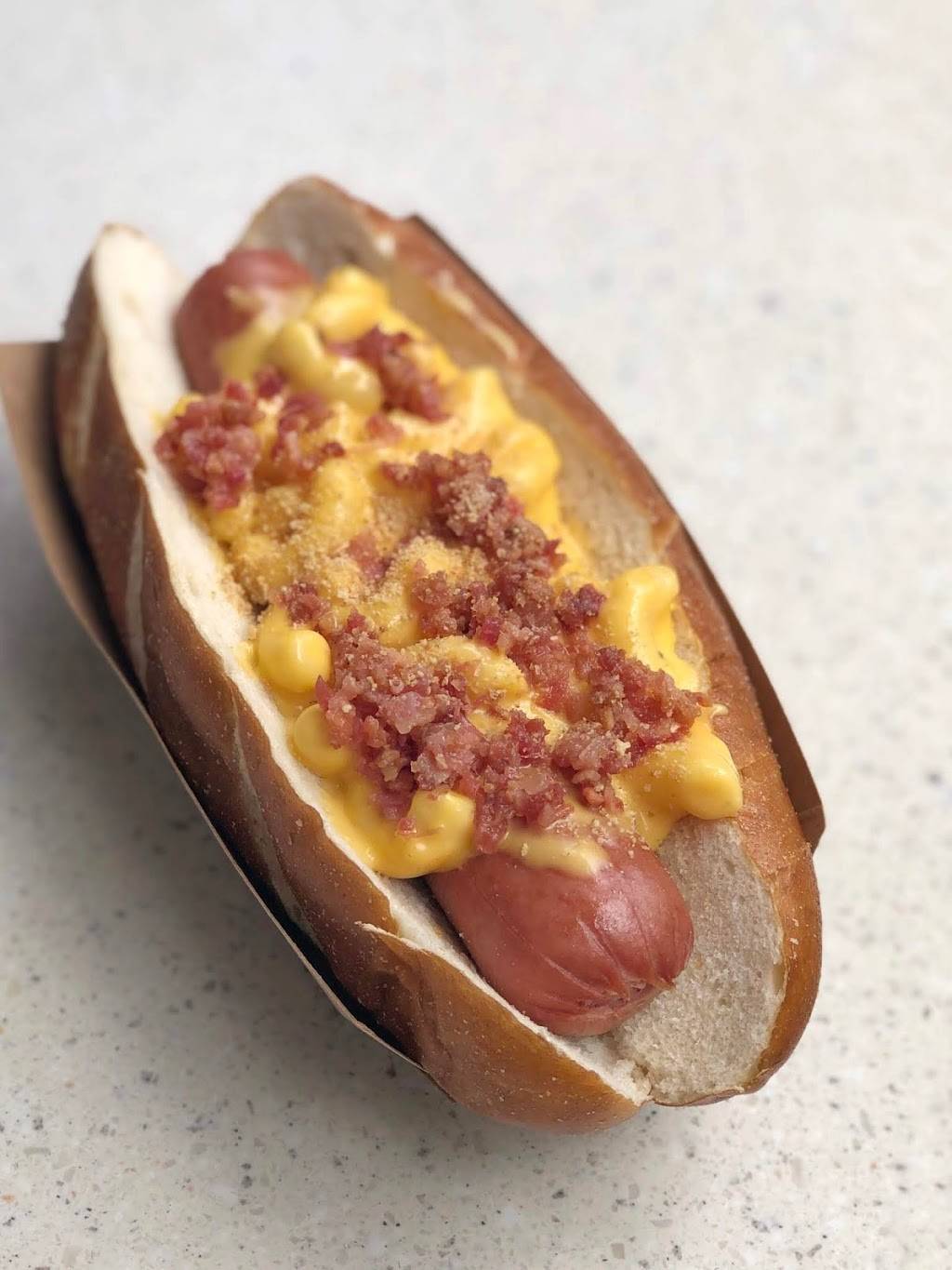 Avalunch | restaurant | 2902 Osceola Pkwy, Orlando, FL 32830, USA | 4079393463 OR +1 407-939-3463