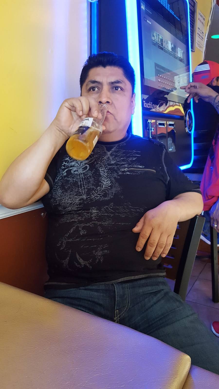 Juanitas Restaurant | restaurant | 3521 14th St NW, Washington, DC 20010, USA | 2027176153 OR +1 202-717-6153