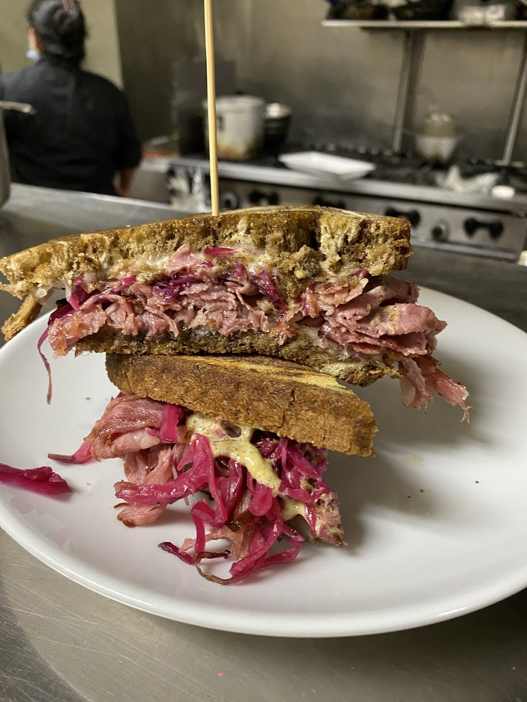 Jamesons Irish Bar | restaurant | 886 Smith Ave S, West St Paul, MN 55118, USA | 6514572729 OR +1 651-457-2729