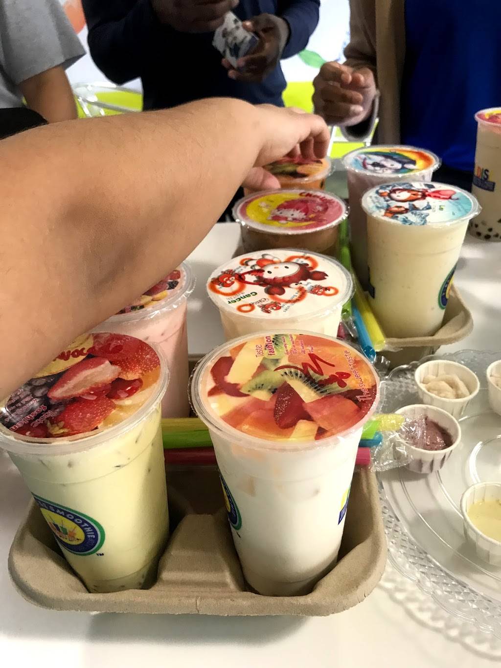 Paradise Smoothie Bubble Tea & Coffee | cafe | 10021 Gulf Center Dr ste g-200, Fort Myers, FL 33913, USA | 2394001115 OR +1 239-400-1115