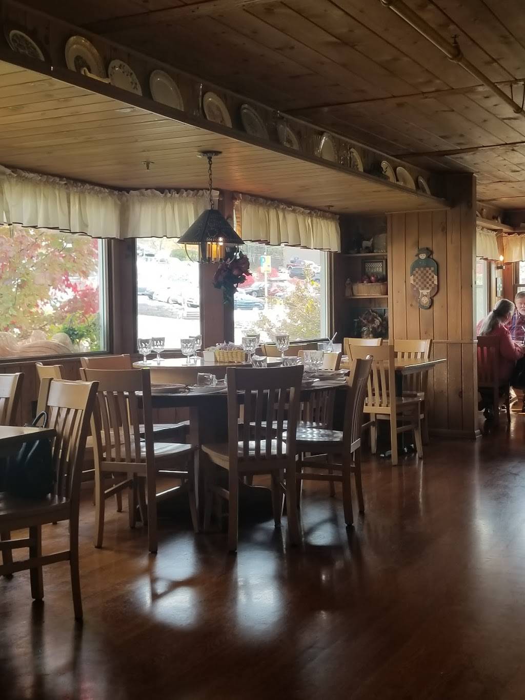 Danl Boone Inn | restaurant | 130 Hardin St, Boone, NC 28607, USA | 8282648657 OR +1 828-264-8657