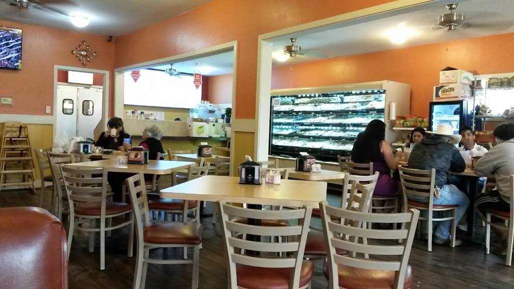 Magili Bakery | restaurant | 3921 S Front St, Brookshire, TX 77423, USA | 2819343636 OR +1 281-934-3636