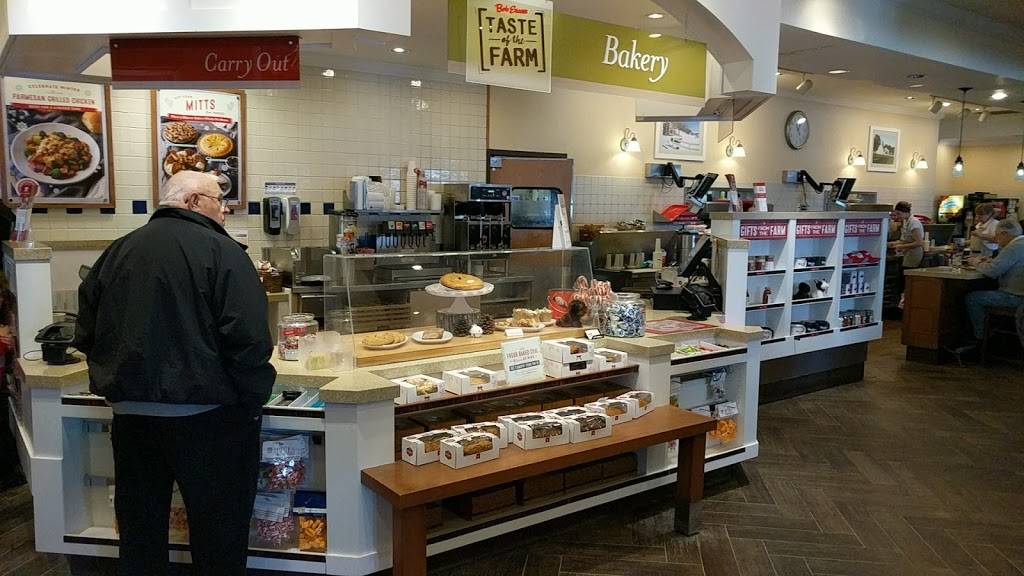 Bob Evans | restaurant | 1550 Saturn Dr, Wapakoneta, OH 45895, USA | 4197387603 OR +1 419-738-7603