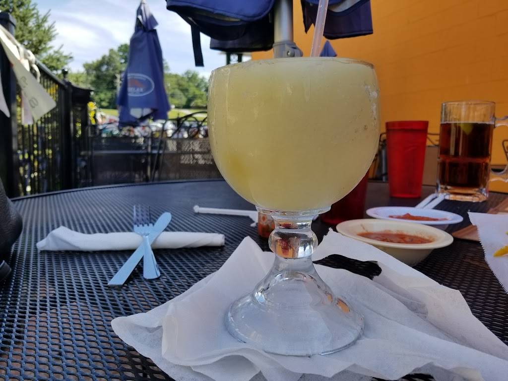 El Jimador | restaurant | 1705 E Lamar Alexander Pkwy, Maryville, TN 37804, USA | 8656816040 OR +1 865-681-6040