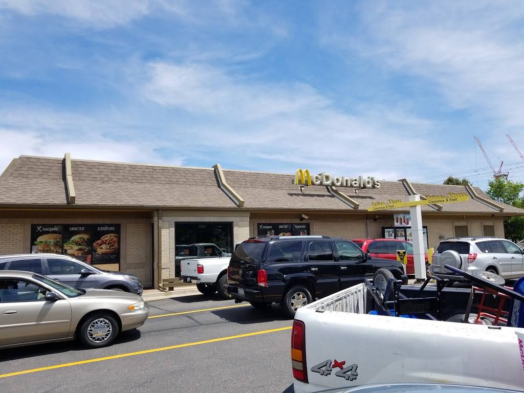 McDonalds | cafe | 5090 S Quebec St, Denver, CO 80237, USA | 3036940255 OR +1 303-694-0255