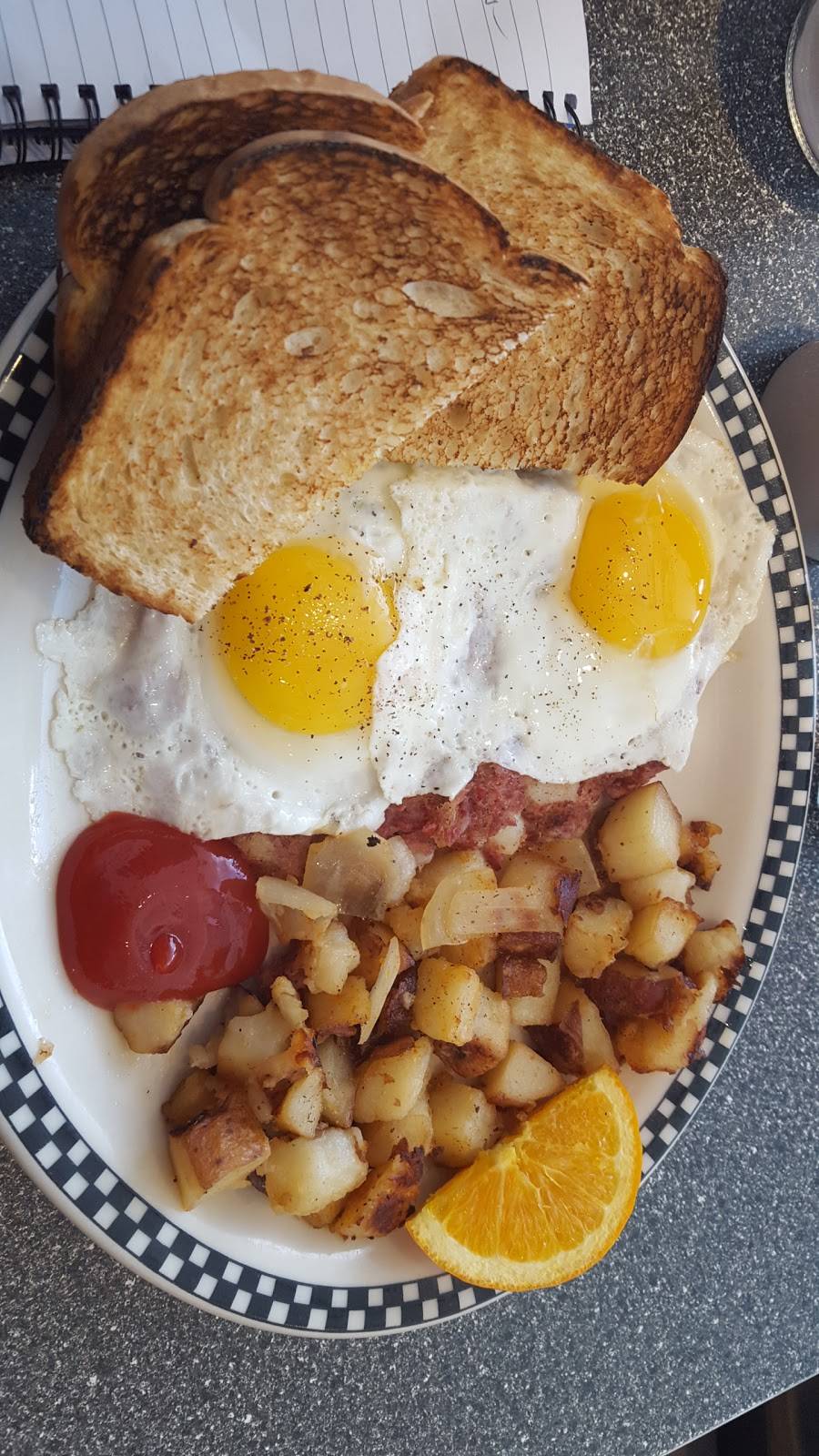 Misty Moonlight Diner | restaurant | 565 Dalton Ave, Pittsfield, MA 01201, USA | 4134992483 OR +1 413-499-2483