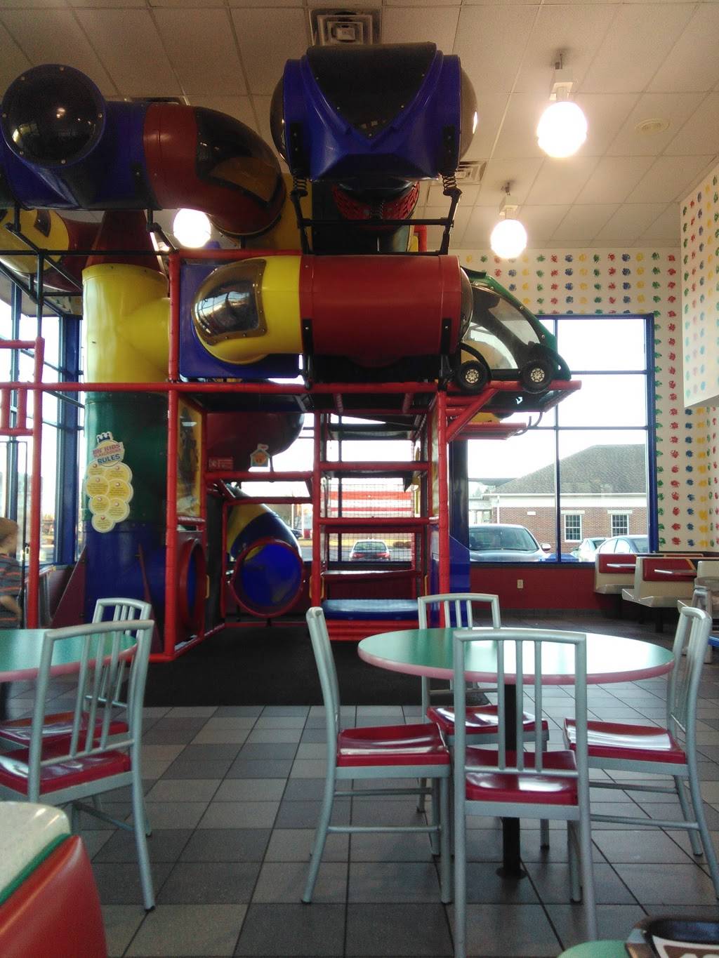 Burger King | restaurant | 823 N Main St, Wellington, OH 44090, USA | 4406479977 OR +1 440-647-9977