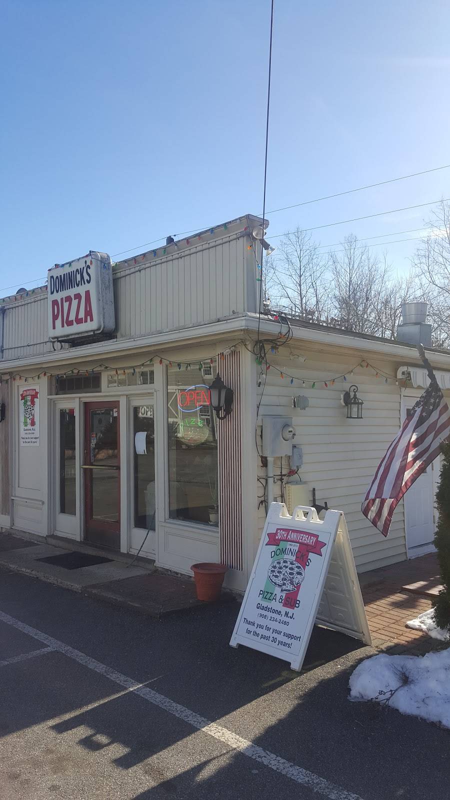 Dominicks Pizza | restaurant | 31 Lackawanna Ave, Gladstone, NJ 07934, USA | 9082342480 OR +1 908-234-2480