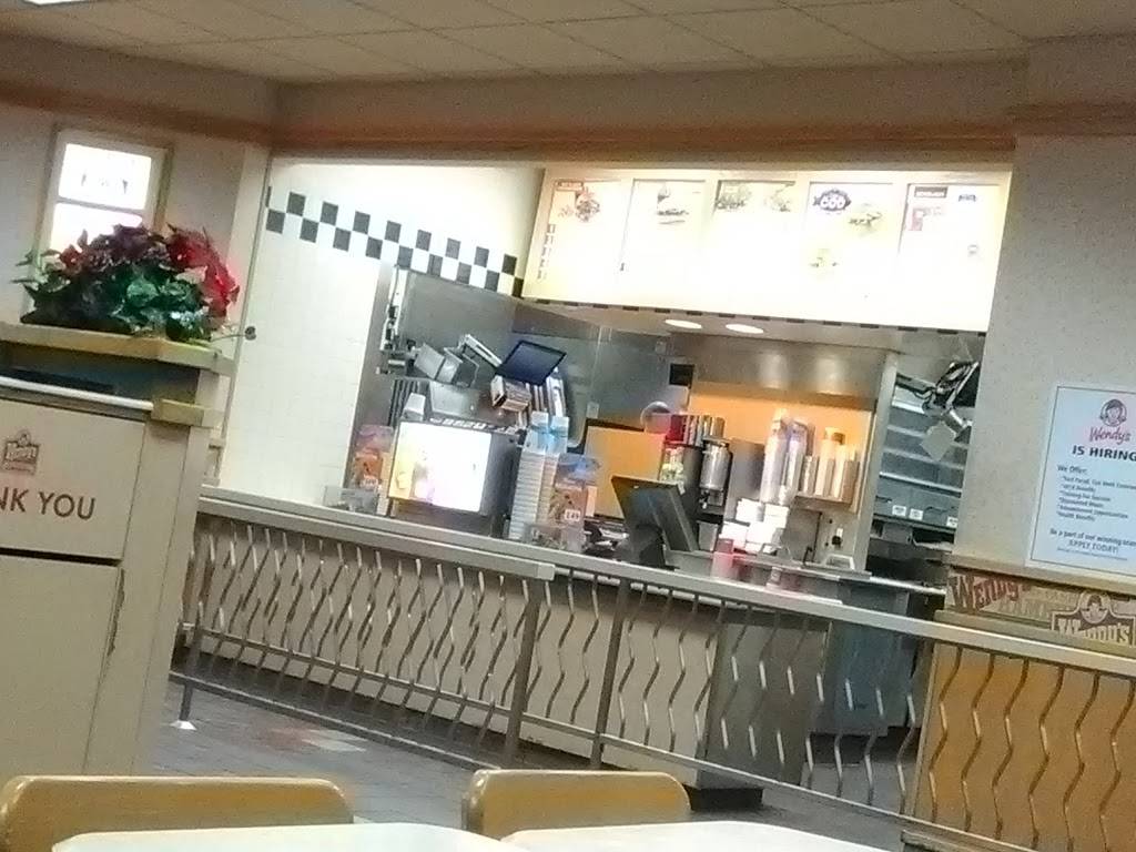 Wendys | restaurant | 150 Balsam St N, Cambridge, MN 55008, USA | 7633018193 OR +1 763-301-8193