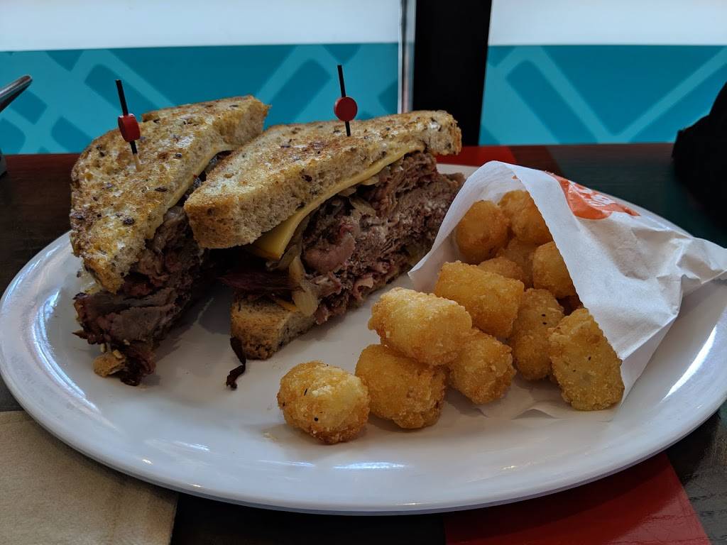 Bread Box Handcrafted Sandwiches™ | restaurant | 6000 Universal Blvd, Orlando, FL 32819, USA | 4072243663 OR +1 407-224-3663