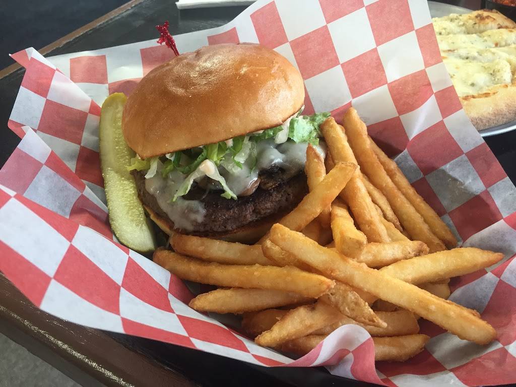 Slice Bar | restaurant | 213 North Ave, Skowhegan, ME 04976, USA | 2074746500 OR +1 207-474-6500