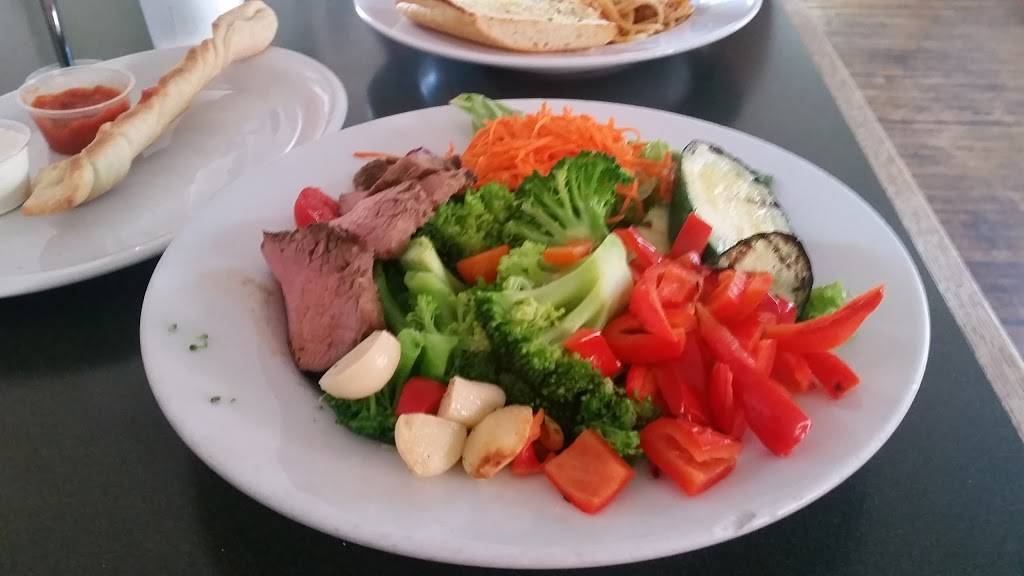 Taffys Pizza | restaurant | 2026 De La Vina St, Santa Barbara, CA 93105, USA | 8056873083 OR +1 805-687-3083