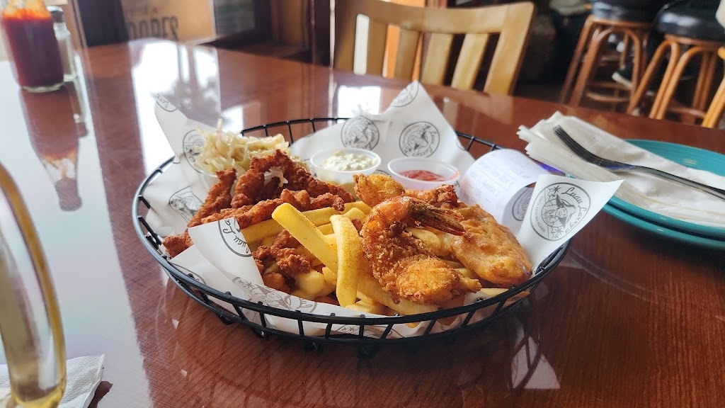 Luau Larrys | restaurant | 509 Crescent Ave, Avalon, CA 90704, USA | 3105101919 OR +1 310-510-1919