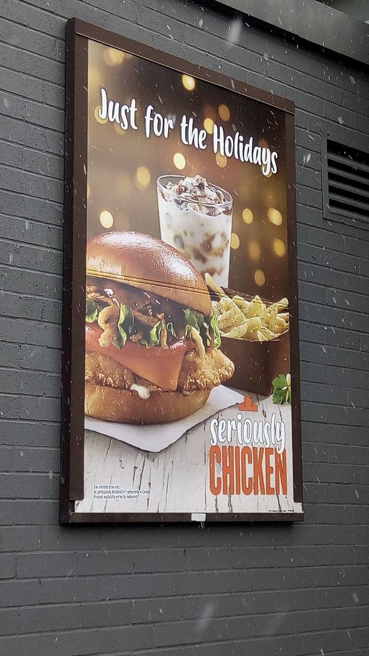 McDonalds | cafe | 35 Mapleview Dr W, Barrie, ON L4N 9H5, Canada | 7057398047 OR +1 705-739-8047