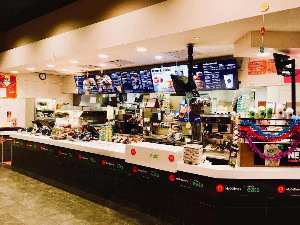 McDonalds | cafe | 858 Green Bay Rd, Winnetka, IL 60093, USA | 8473866154 OR +1 847-386-6154
