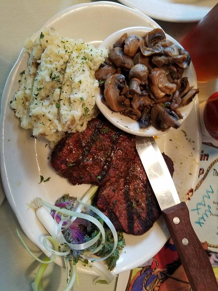 The Steakhouse at Christmas Island | cafe | 644 Weirs Blvd, Laconia, NH 03246, USA | 6035278401 OR +1 603-527-8401