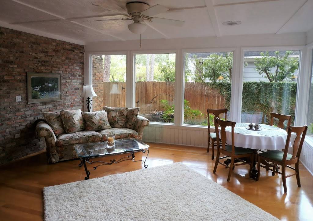 Tudor Oaks Inn | restaurant | 104 Legend Oaks Way, Summerville, SC 29485, USA | 8439005024 OR +1 843-900-5024