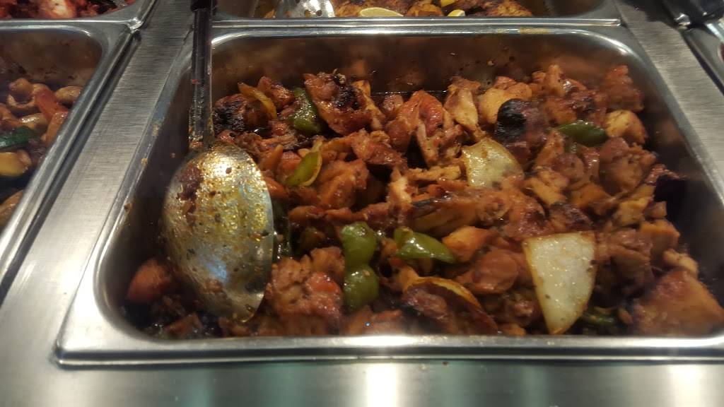 Master Wok | restaurant | 2034 Green Acres Mall, Valley Stream, NY 11581, USA | 5168254621 OR +1 516-825-4621