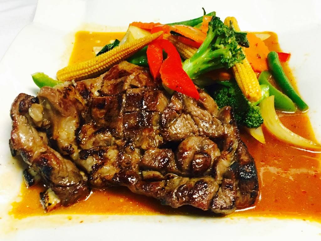 Bahn Thai | restaurant | 2 Coes Square, Worcester, MA 01603, USA | 7744207666 OR +1 774-420-7666