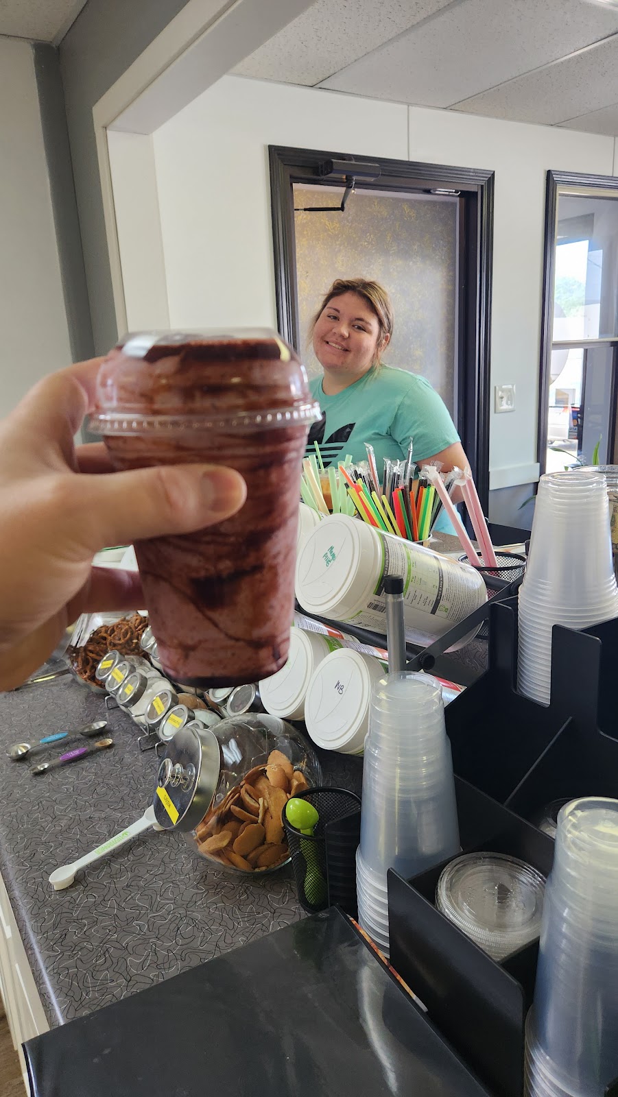 The Burg Nutrition | restaurant | 42 E 3rd St, Frazeysburg, OH 43822, USA | 7404852056 OR +1 740-485-2056