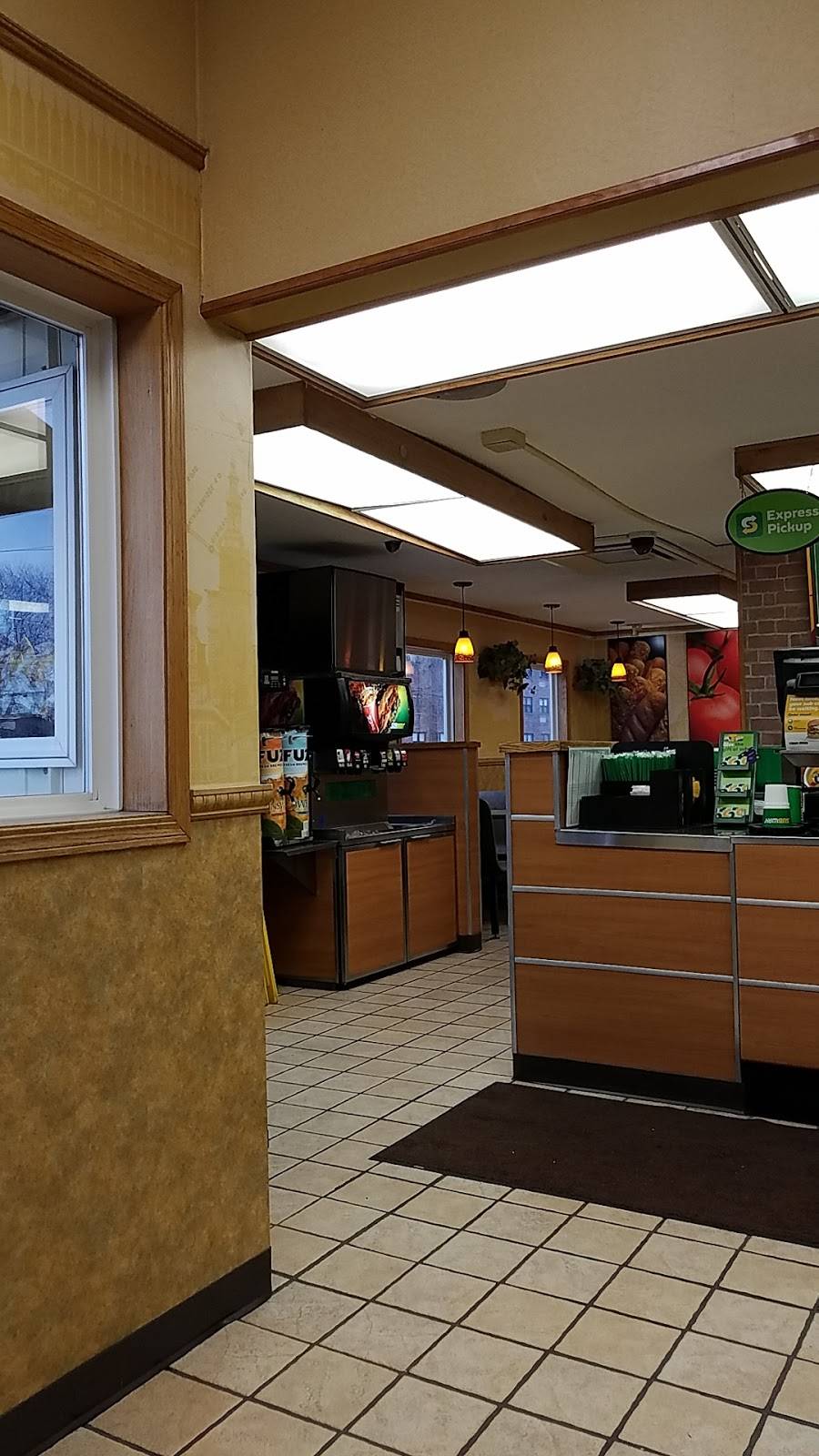 Subway Restaurants | restaurant | 400 N Morley St, Moberly, MO 65270, USA | 6602630543 OR +1 660-263-0543