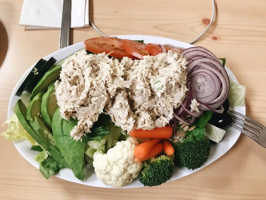 Mountain Munchies | restaurant | 42171 Big Bear Blvd, Big Bear Lake, CA 92315, USA | 9098667767 OR +1 909-866-7767