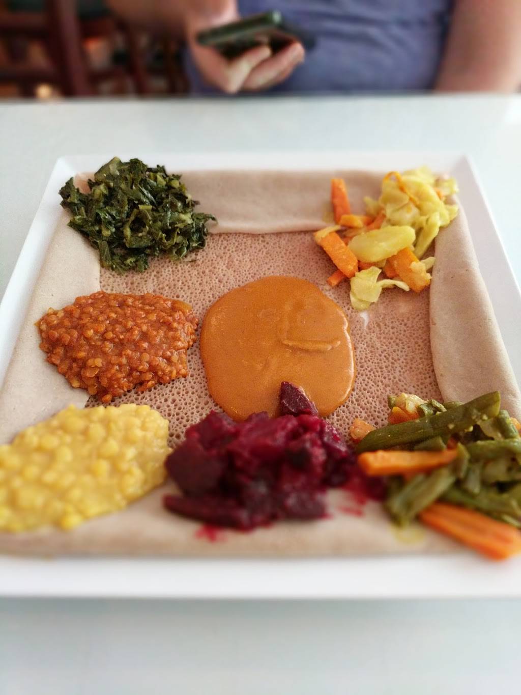 Abyssinia | restaurant | 268 W 135th St, New York, NY 10030, USA | 2122812673 OR +1 212-281-2673