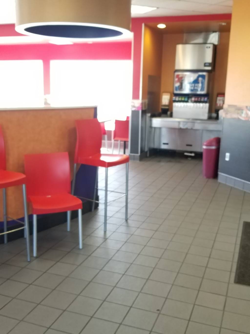 KFC | restaurant | 5662 Georgetown Rd, Indianapolis, IN 46254, USA | 3173887625 OR +1 317-388-7625