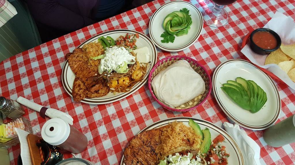 Chilangos Authentic Mexican Restaurante | restaurant | 56 N Broad St, Lititz, PA 17543, USA | 7176260105 OR +1 717-626-0105