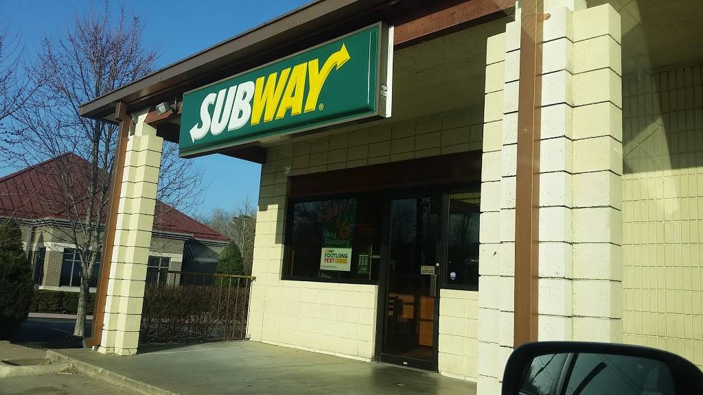 Subway | restaurant | 2000 N Crossover Rd, Fayetteville, AR 72703, USA | 4794420003 OR +1 479-442-0003