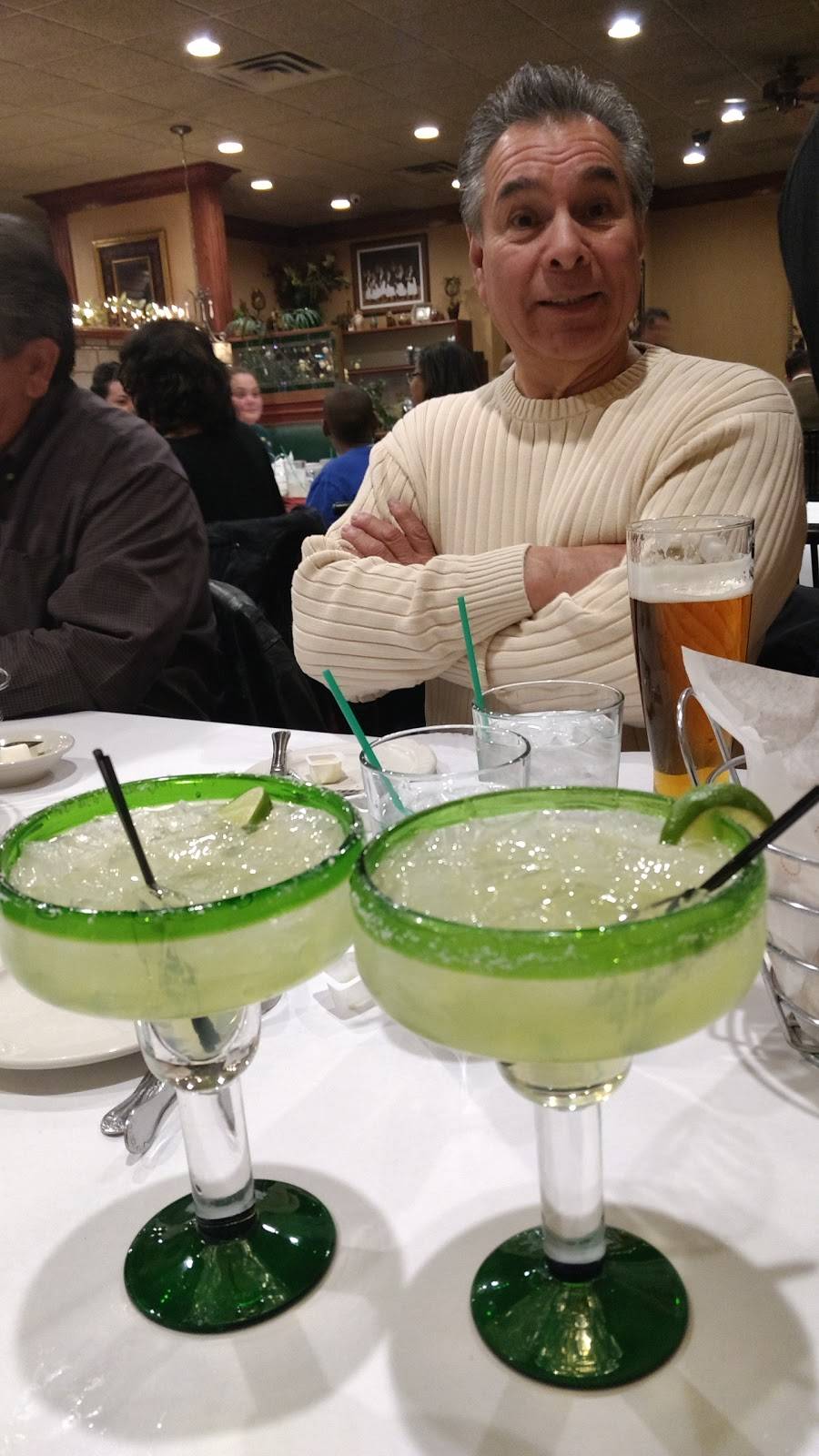 Alfoccino Italian Restaurant | restaurant | 2225 N Opdyke Rd, Auburn Hills, MI 48326, USA | 2483401000 OR +1 248-340-1000